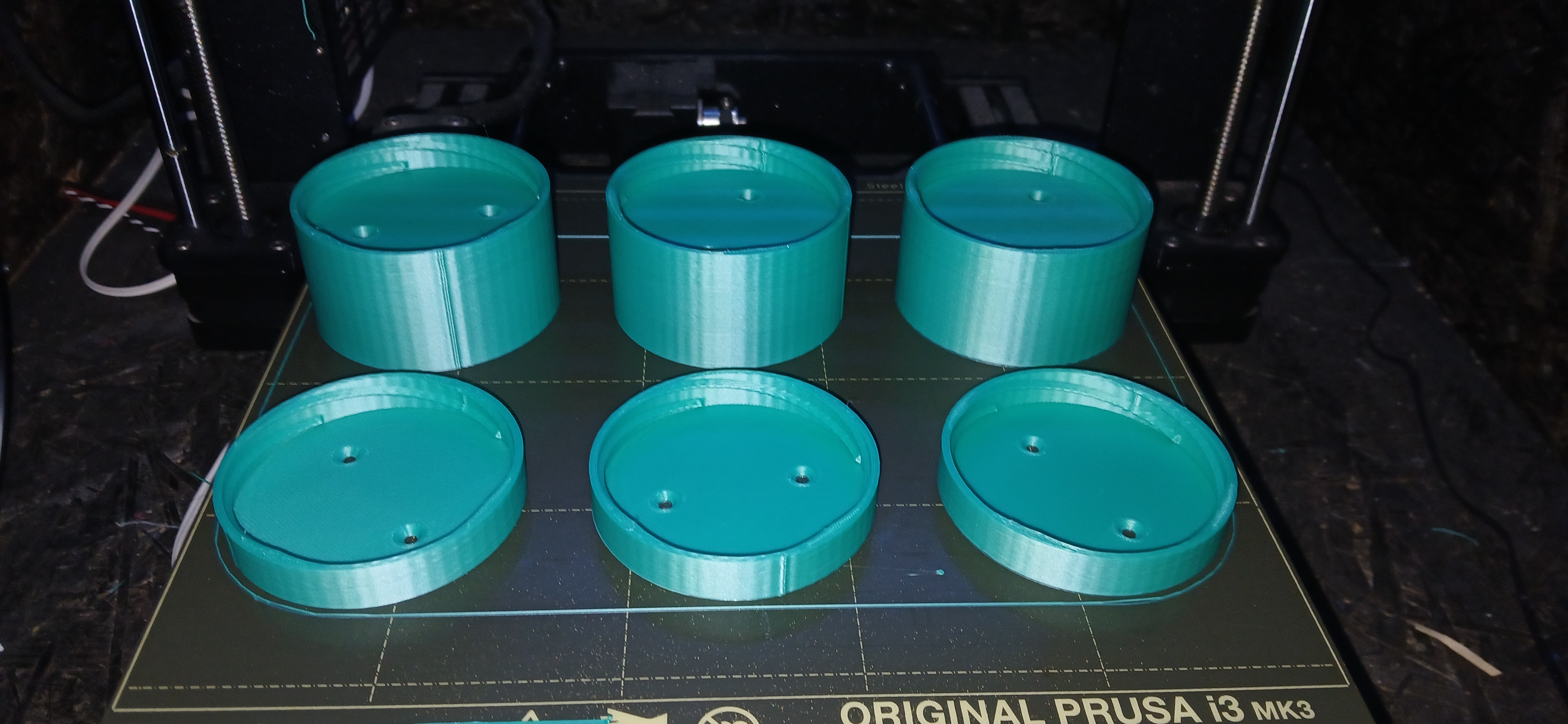 Креативный держатель баночек специй под полкой — ваша кухня преобразится! для 3D принтера