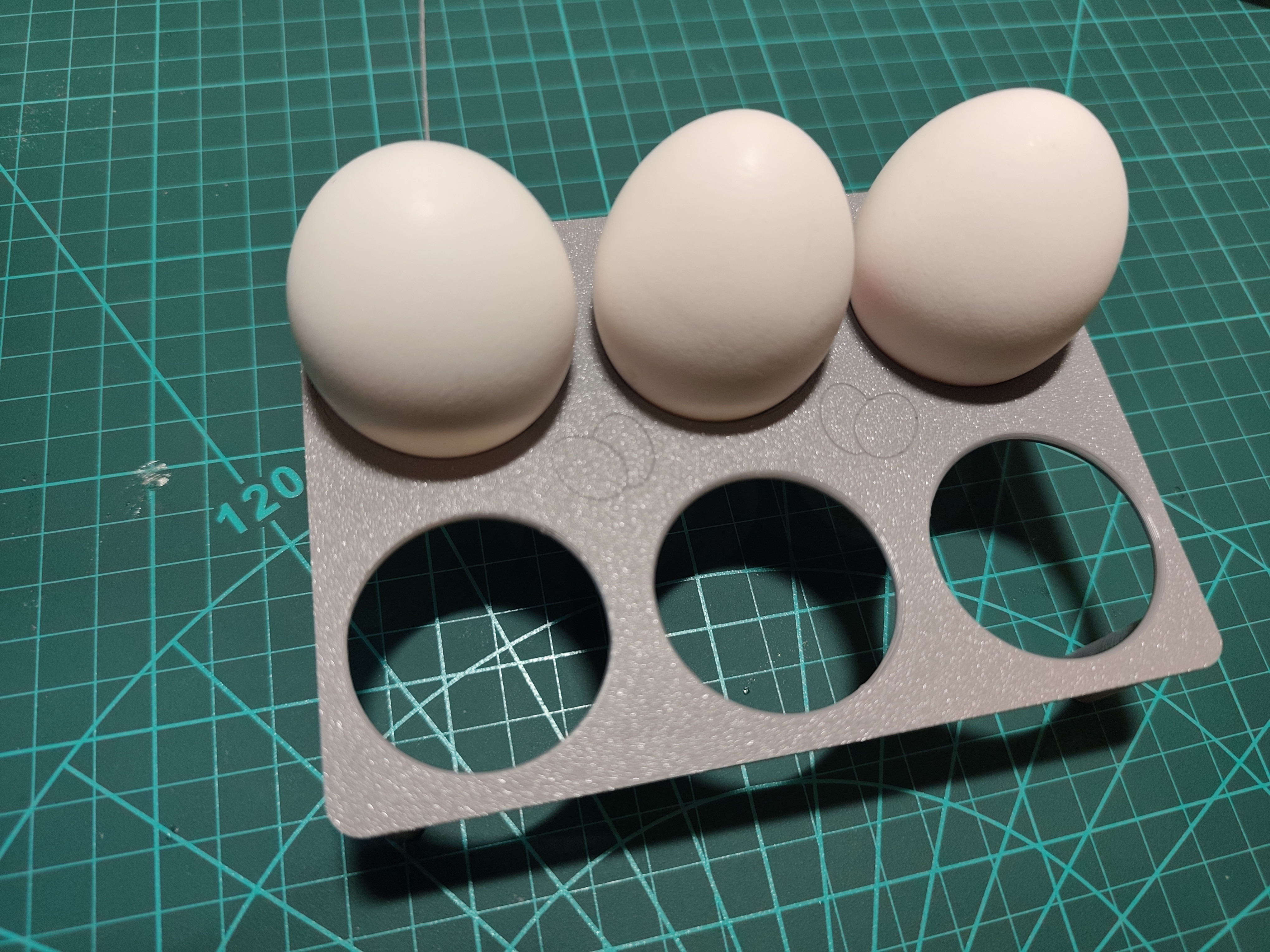 Простая 3D-модель подставки для яиц Easy Eggholder для 3D принтера
