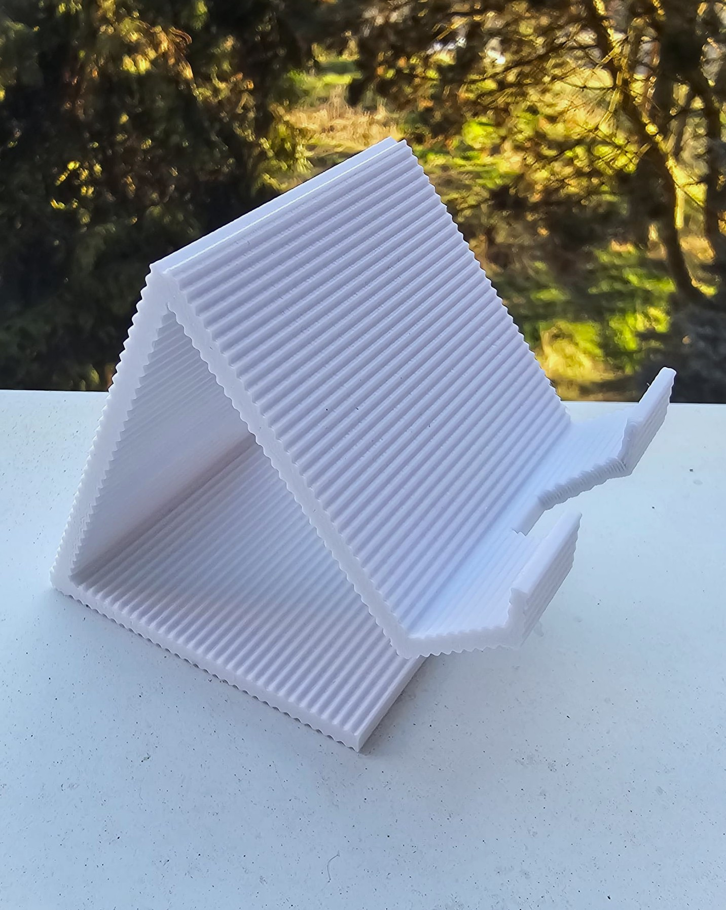 Стильный держатель для телефона — Phone Stand 3D модель для 3D принтера