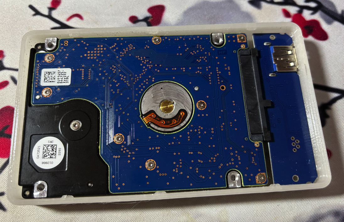 Реалистичная 3D-модель корпуса жесткого диска 2.5 дюйма USB 3.0 SATA для 3D принтера