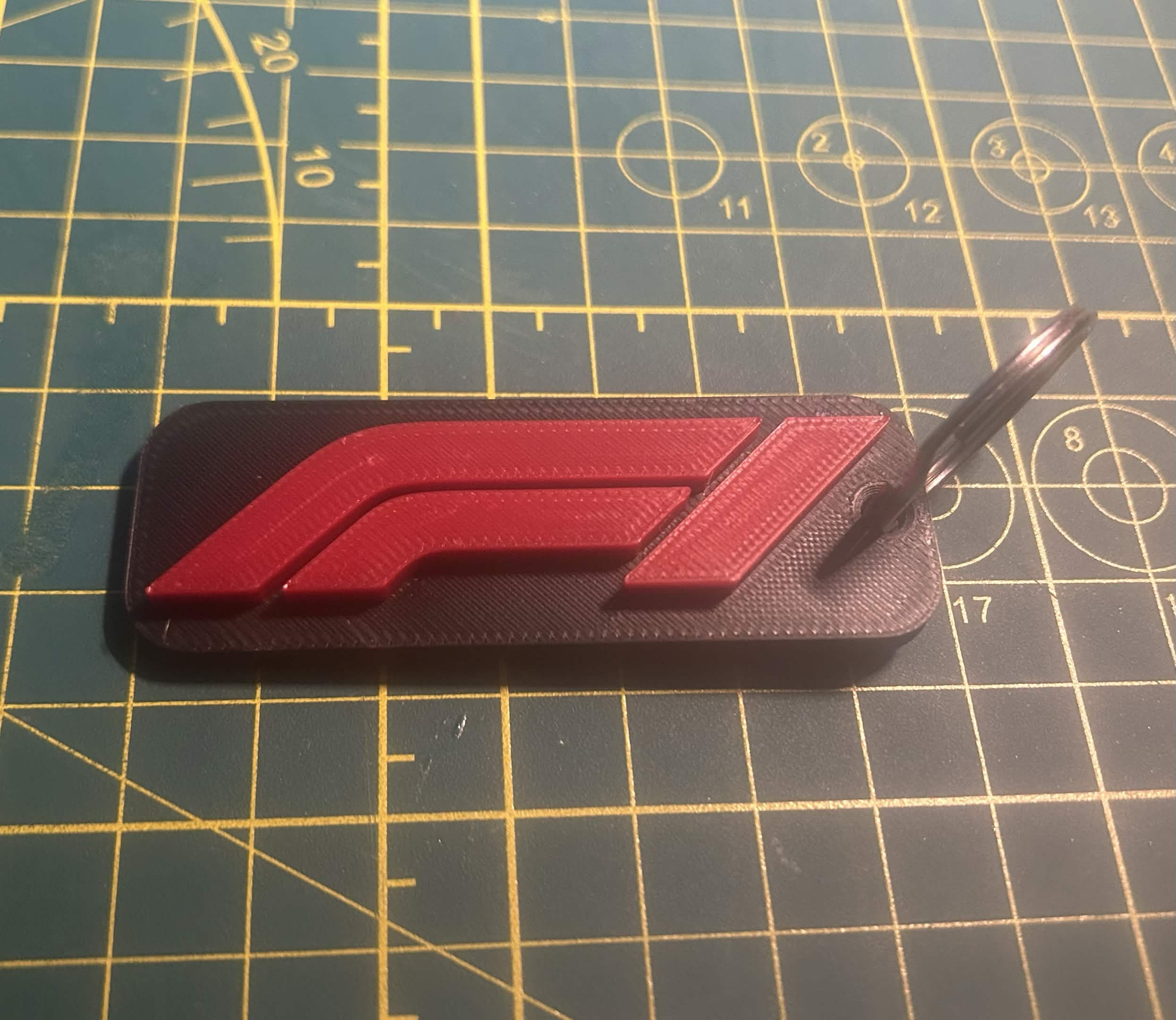 Эксклюзивный F1 Logo Keychain в 3D модели для 3D принтера
