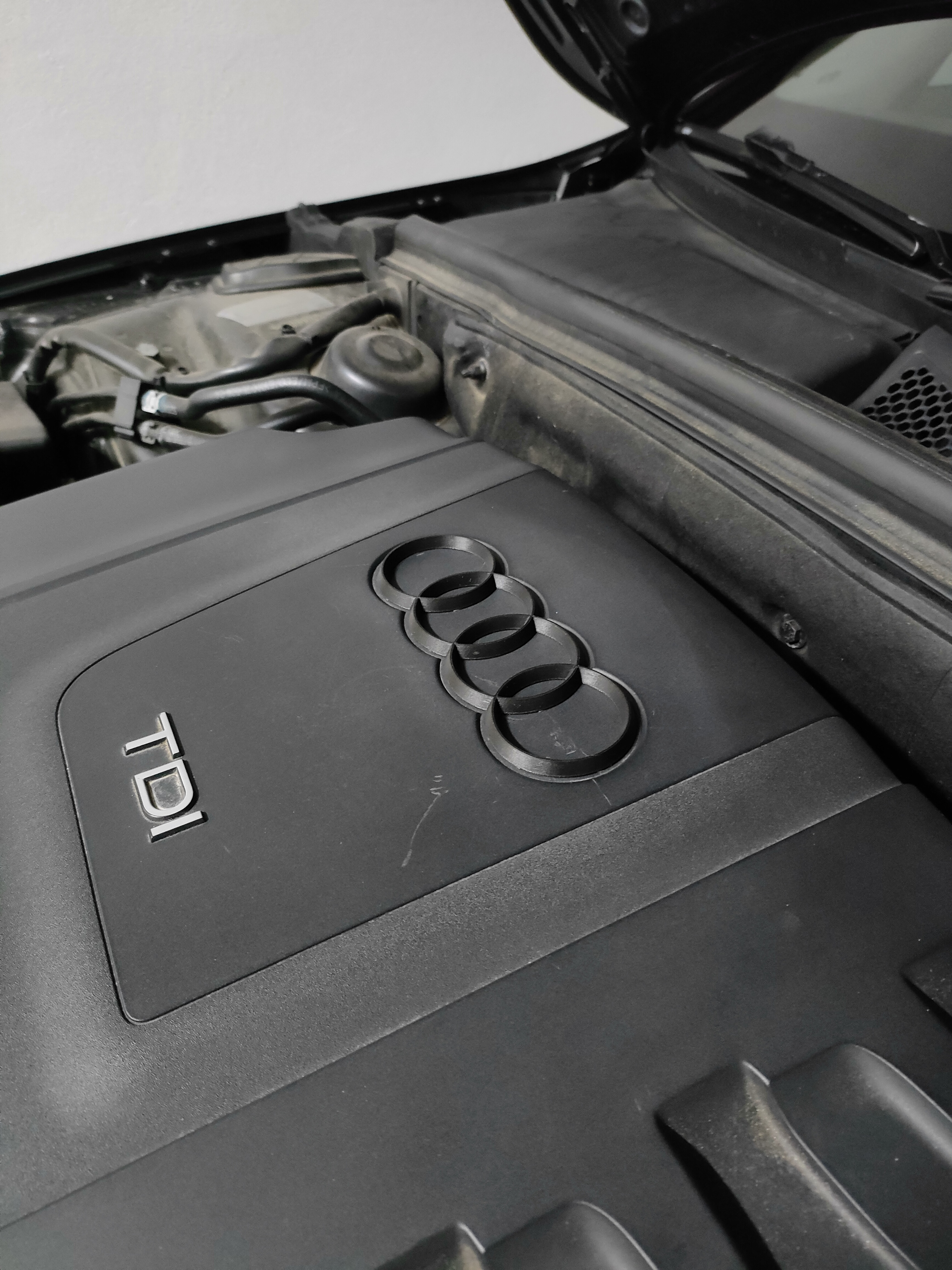 Эмблема Audi A4 B8 моторного отсека — реалистичная 3D-модель для 3D принтера
