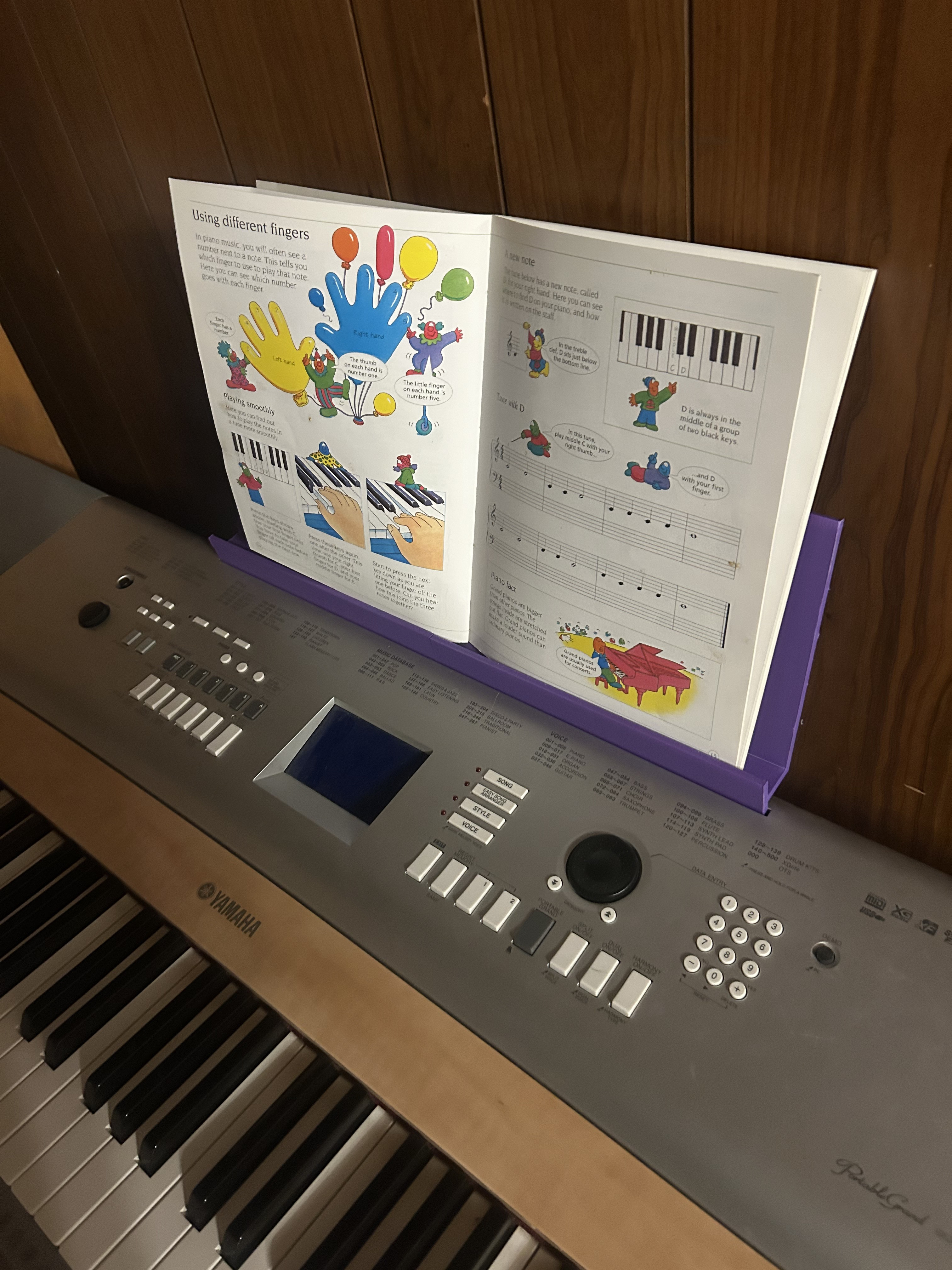 Креативный держатель нот для клавиатуры — 3D-модель Keyboard Music Holder для 3D принтера