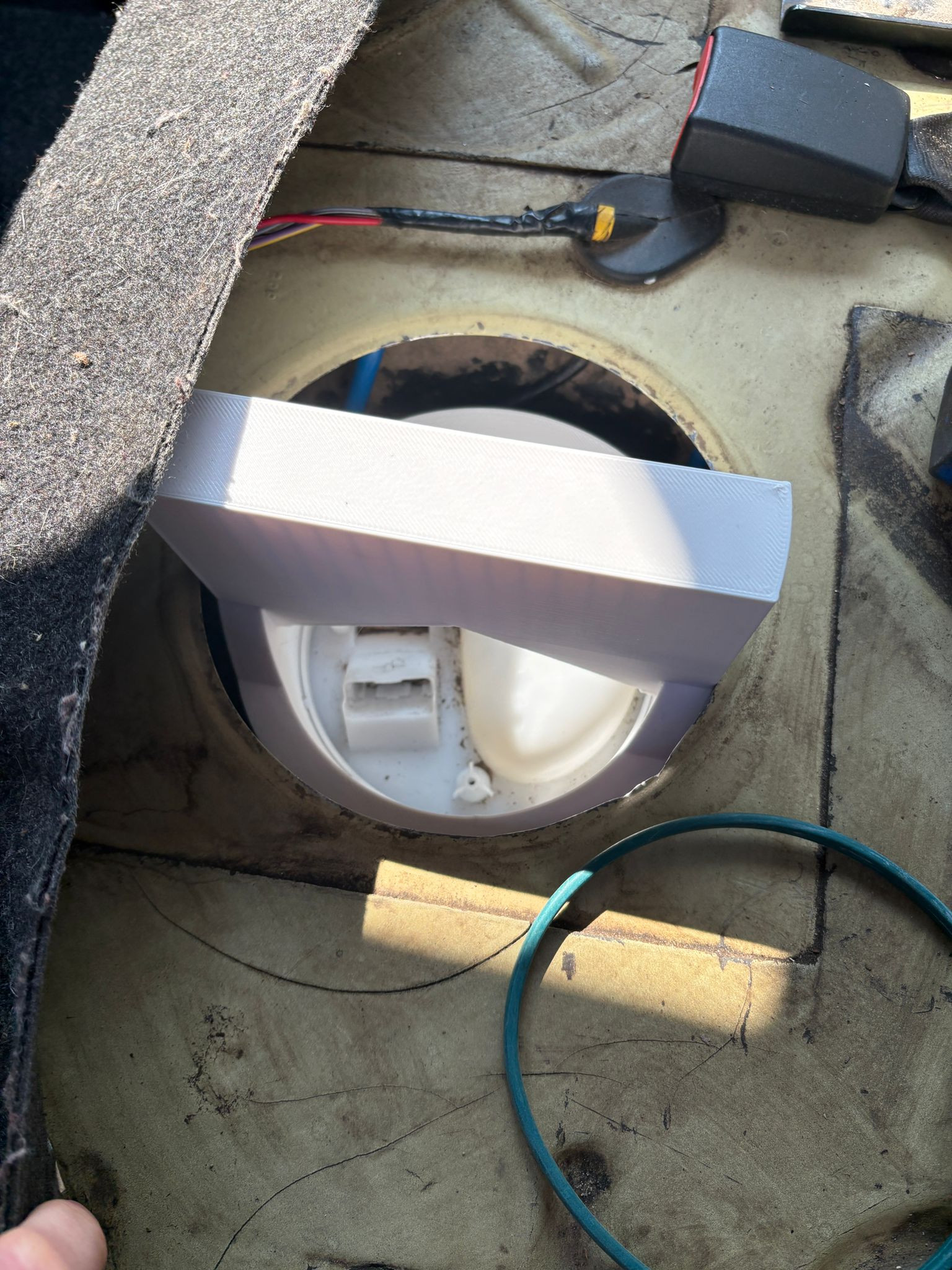 Реалистичная 3D-модель бензоколонки Fiat для 3D принтера