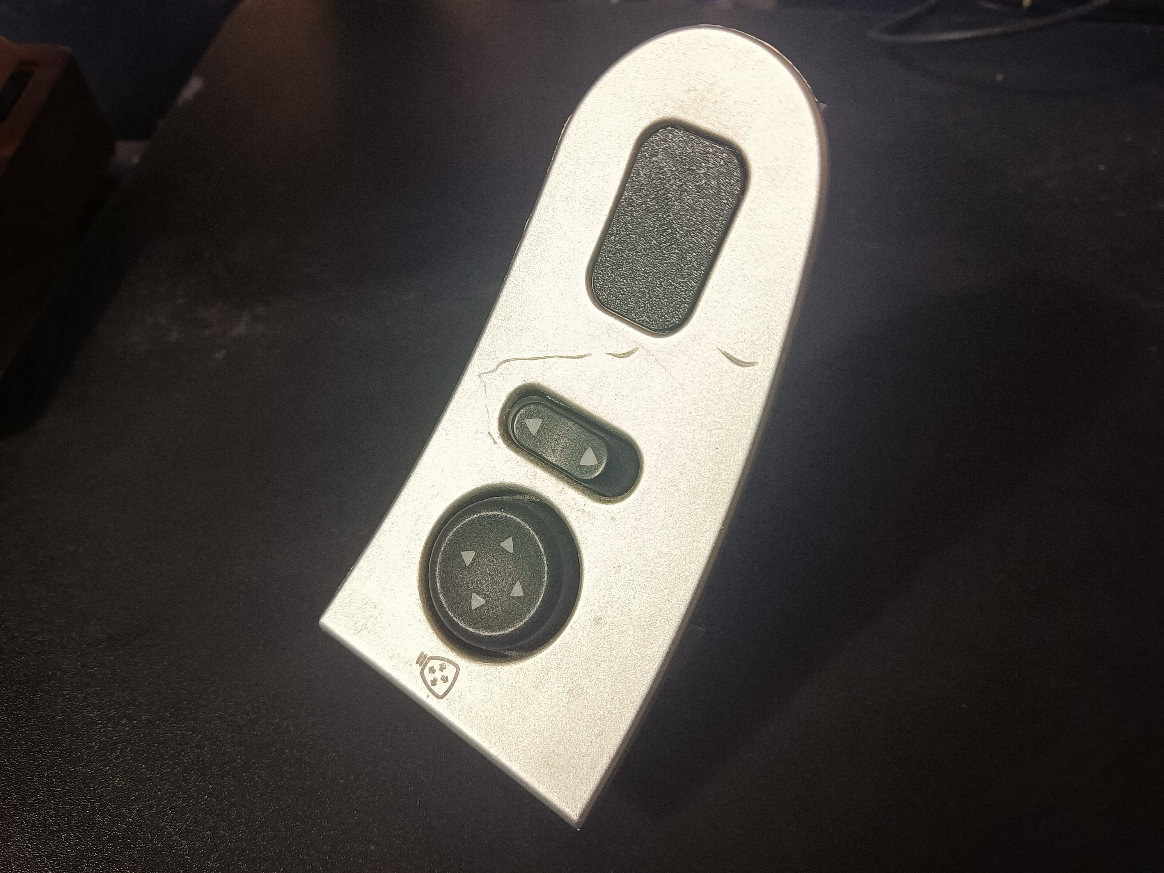 Уникальная деталь Alfa Romeo 916 GTV/Spider — блокиратор люка и крыши для 3D принтера