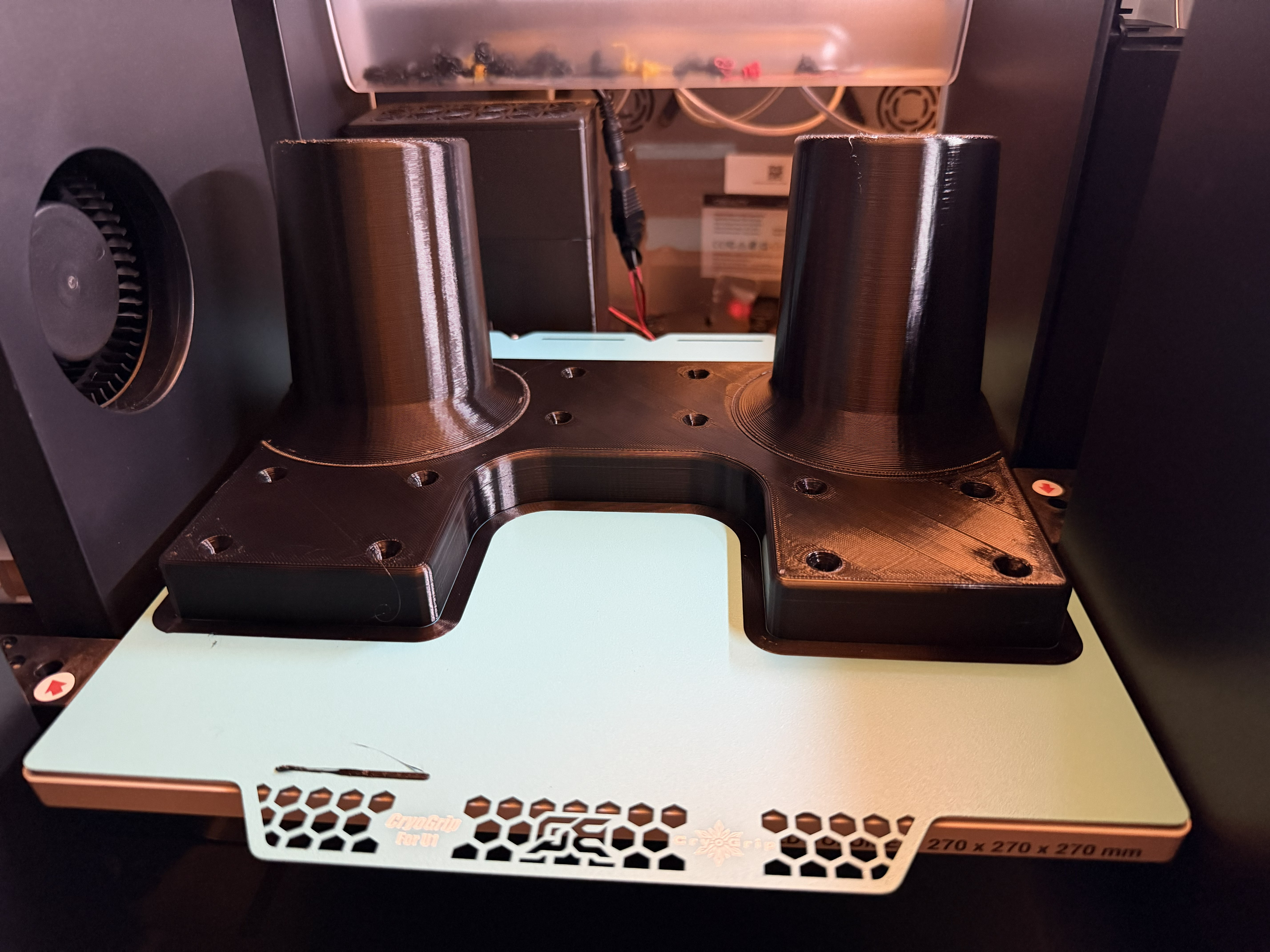 Прикрепляемая чашка-столик для спринтерского фургона для 3D принтера