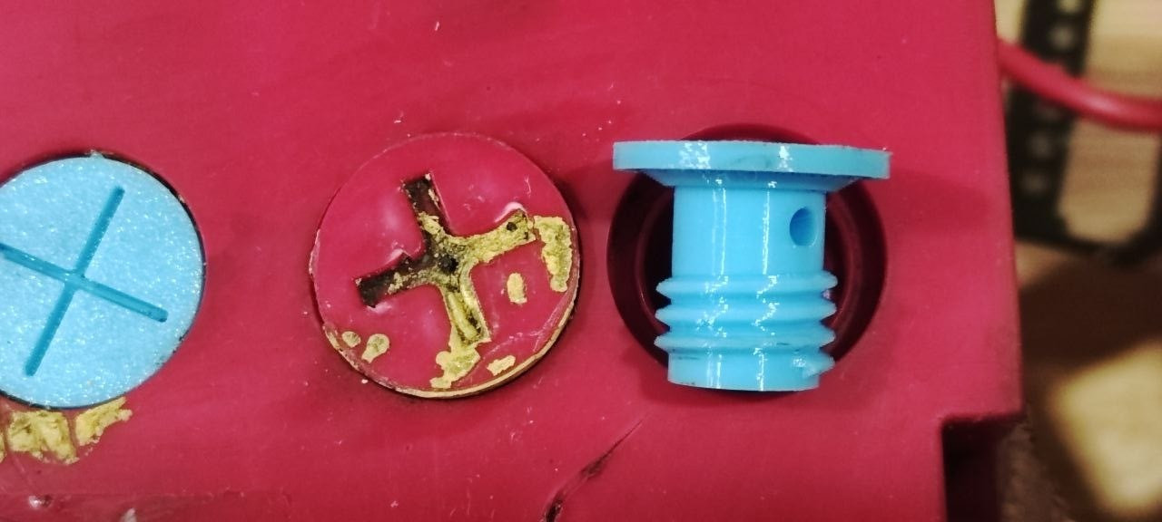 3D-модель пробки аккумулятора ✔️ Бесплатная загрузка для 3D принтера