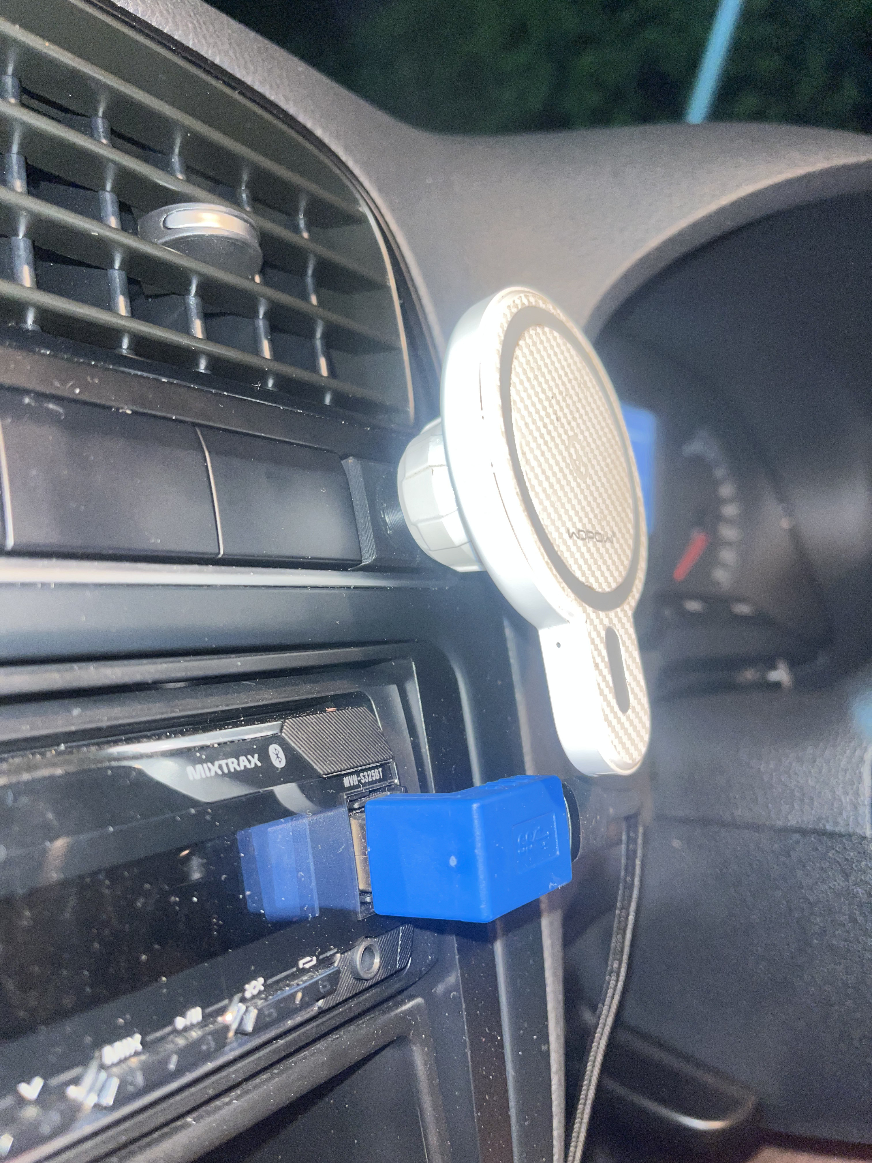 Детальная 3D-модель крепления шаровой опоры VW Polo MK5 (Vivo) для 3D принтера