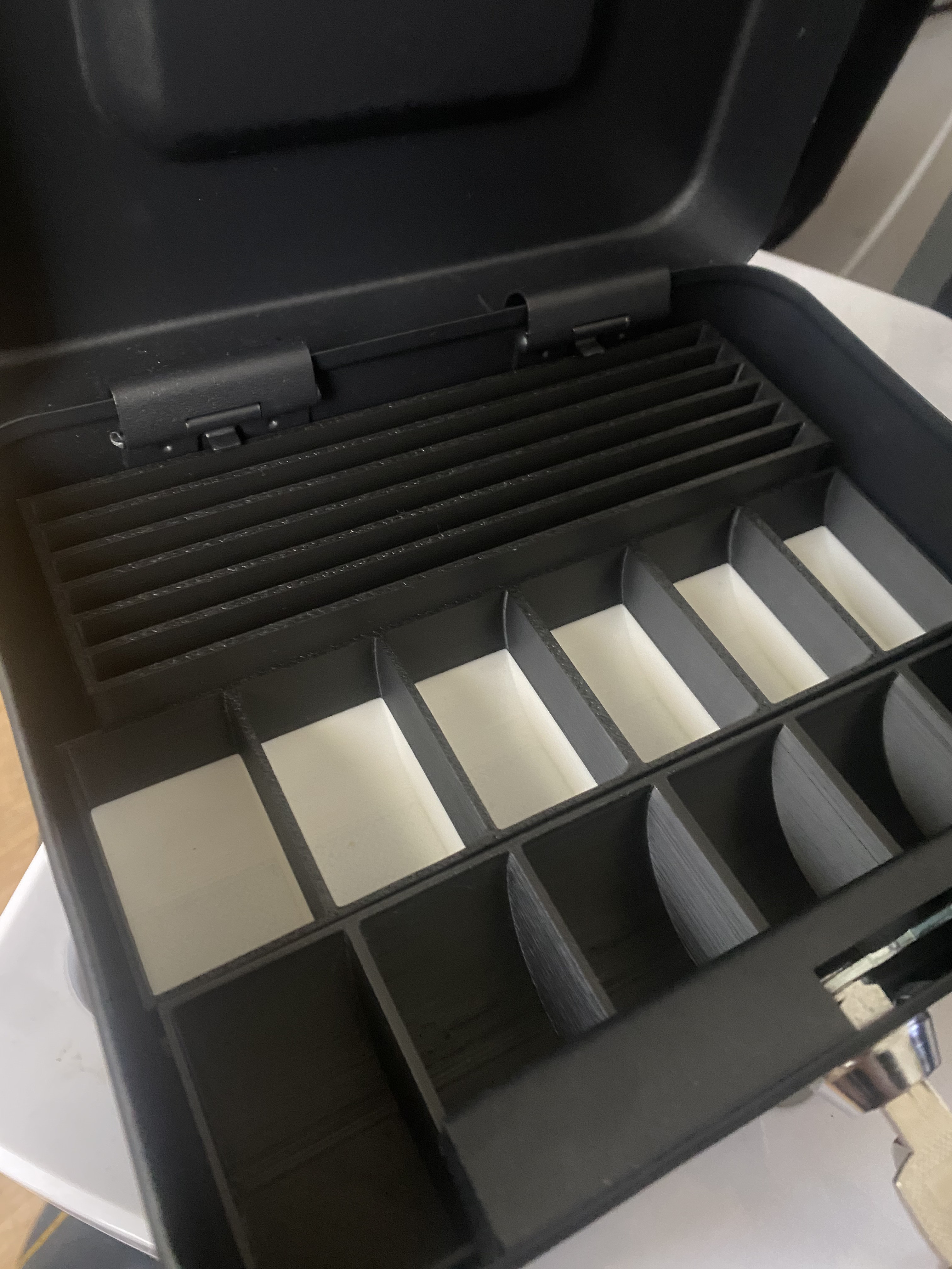 3D Модель Разделителя Денег для Надежной Кассы для 3D принтера