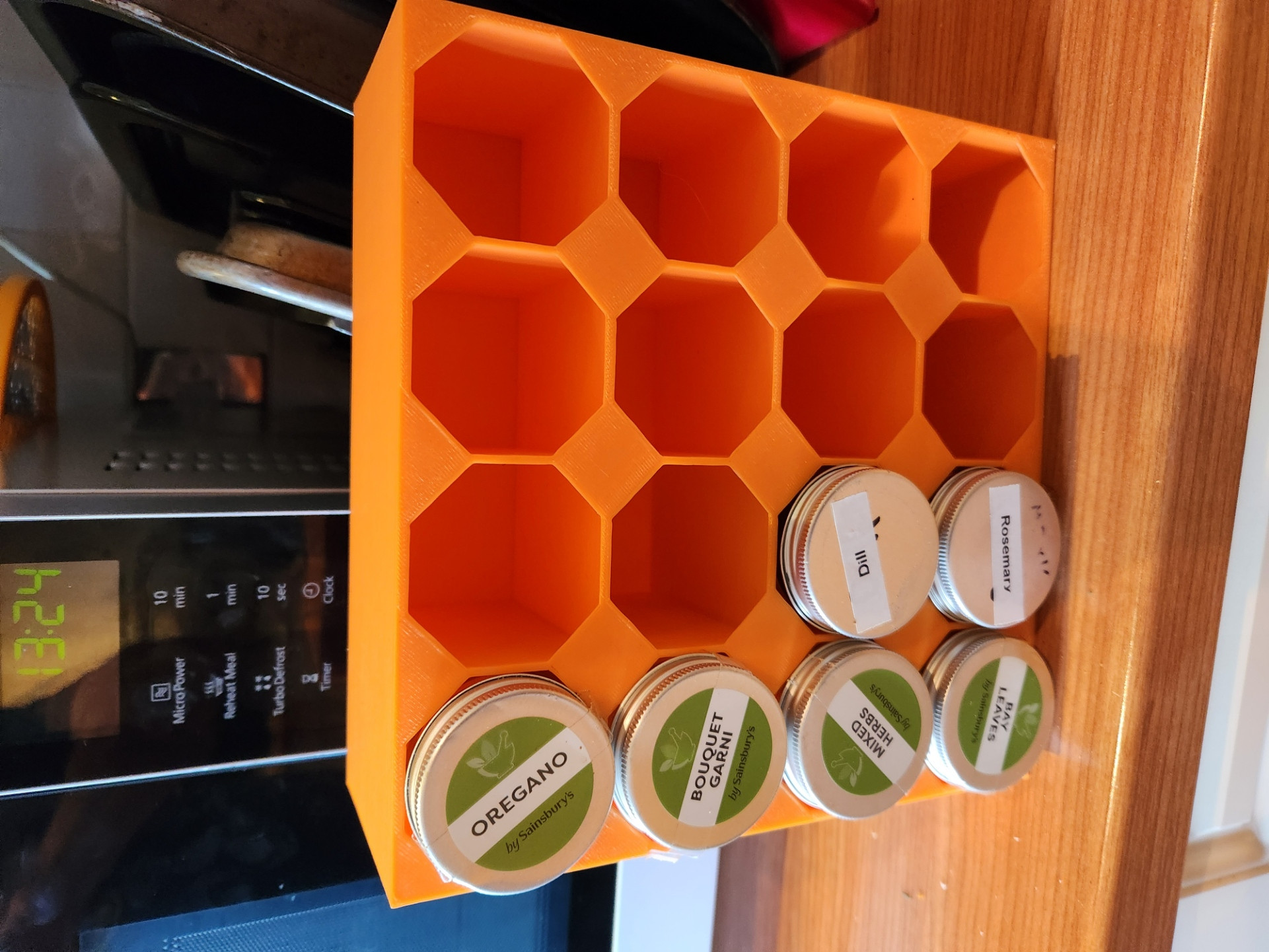 Стильная подставка для баночек специй от Sainsbury's для 3D принтера
