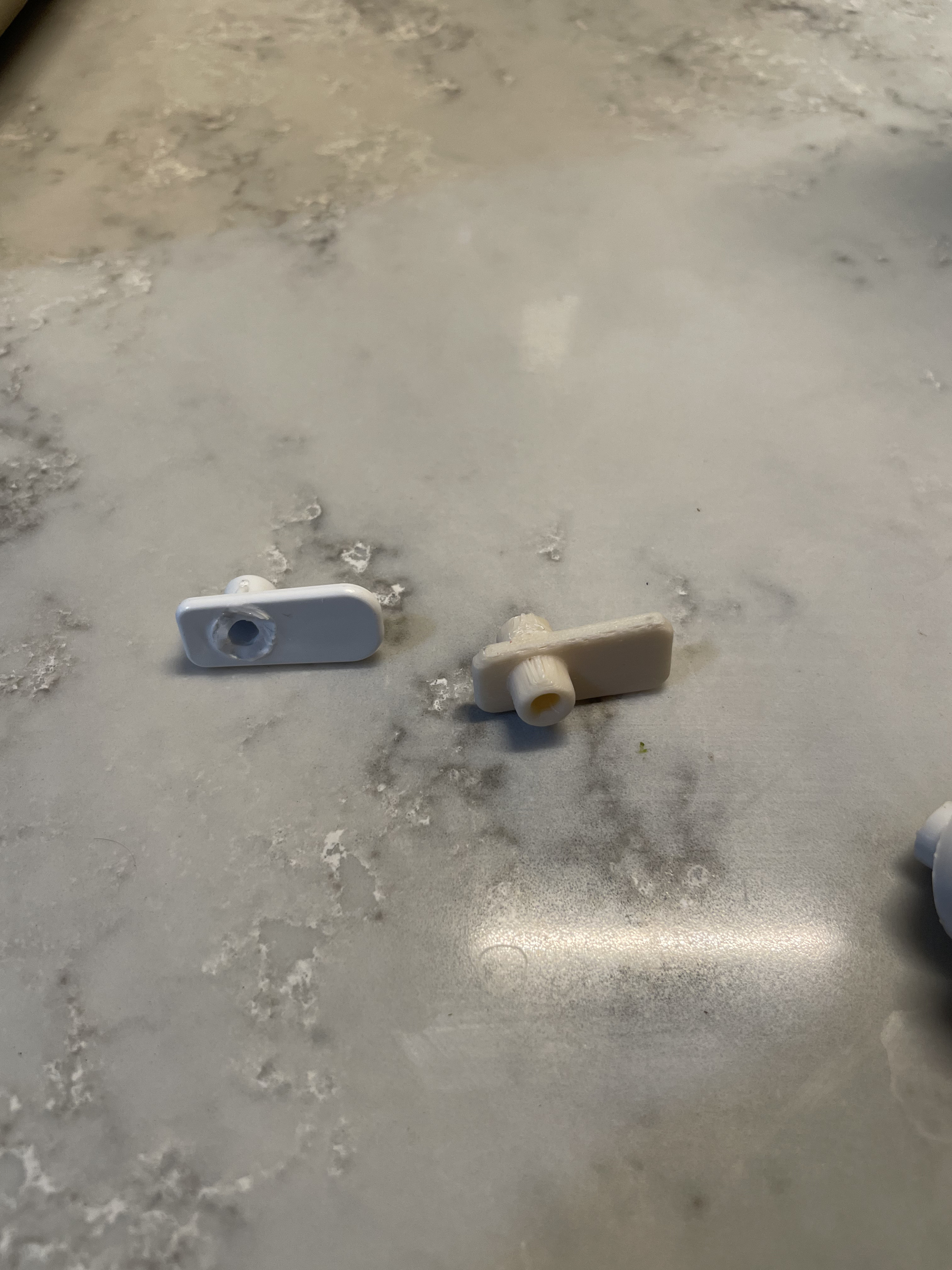 Скачай 3D-модель LG холодильника роликового кронштейна для 3D принтера