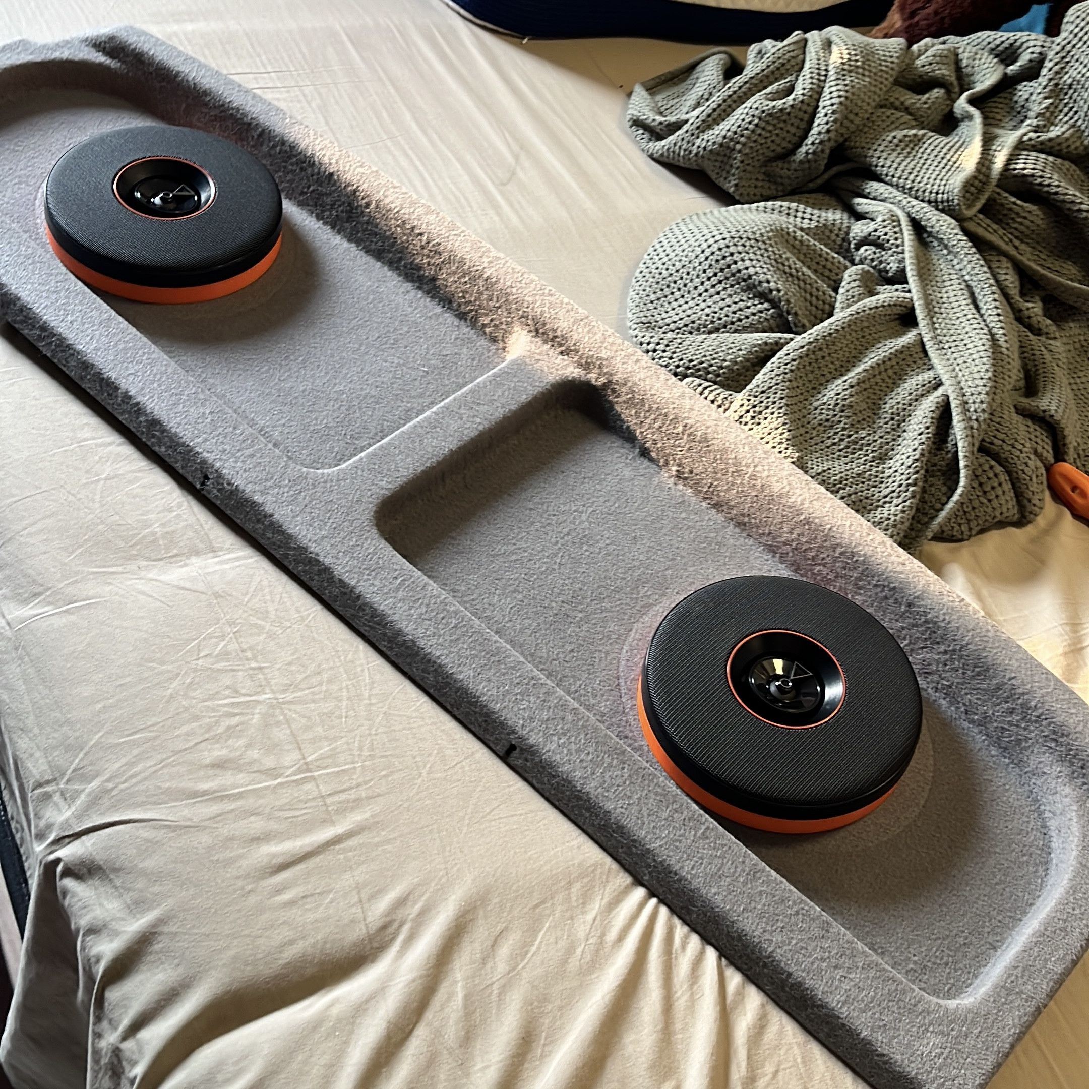 Скачай уникальную 3D-модель Perodua Kancil K4 JBL Club 64 Mount для 3D принтера