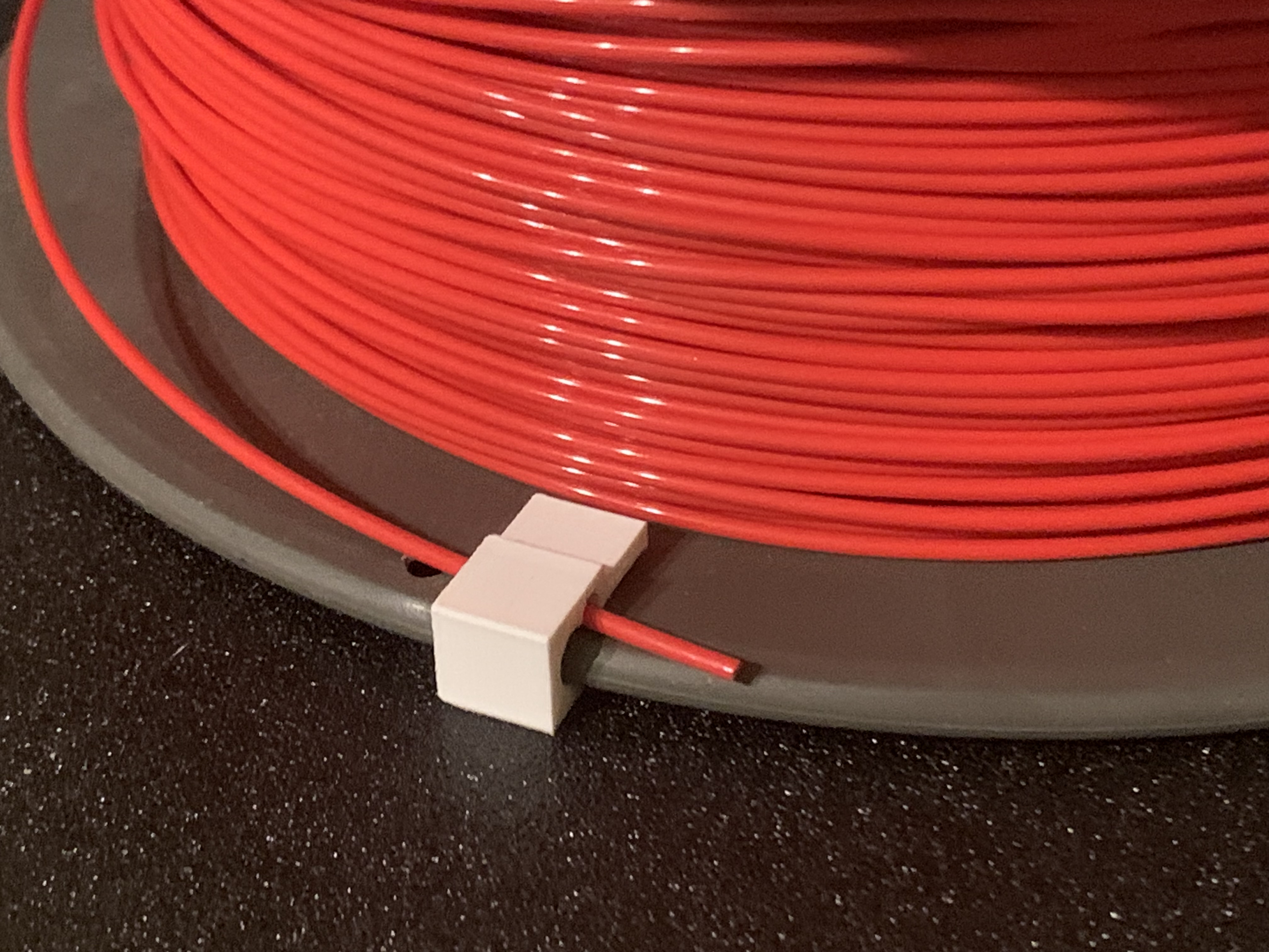 3D-модель Filament Clip — идеальное решение для хранения нити принтера для 3D принтера