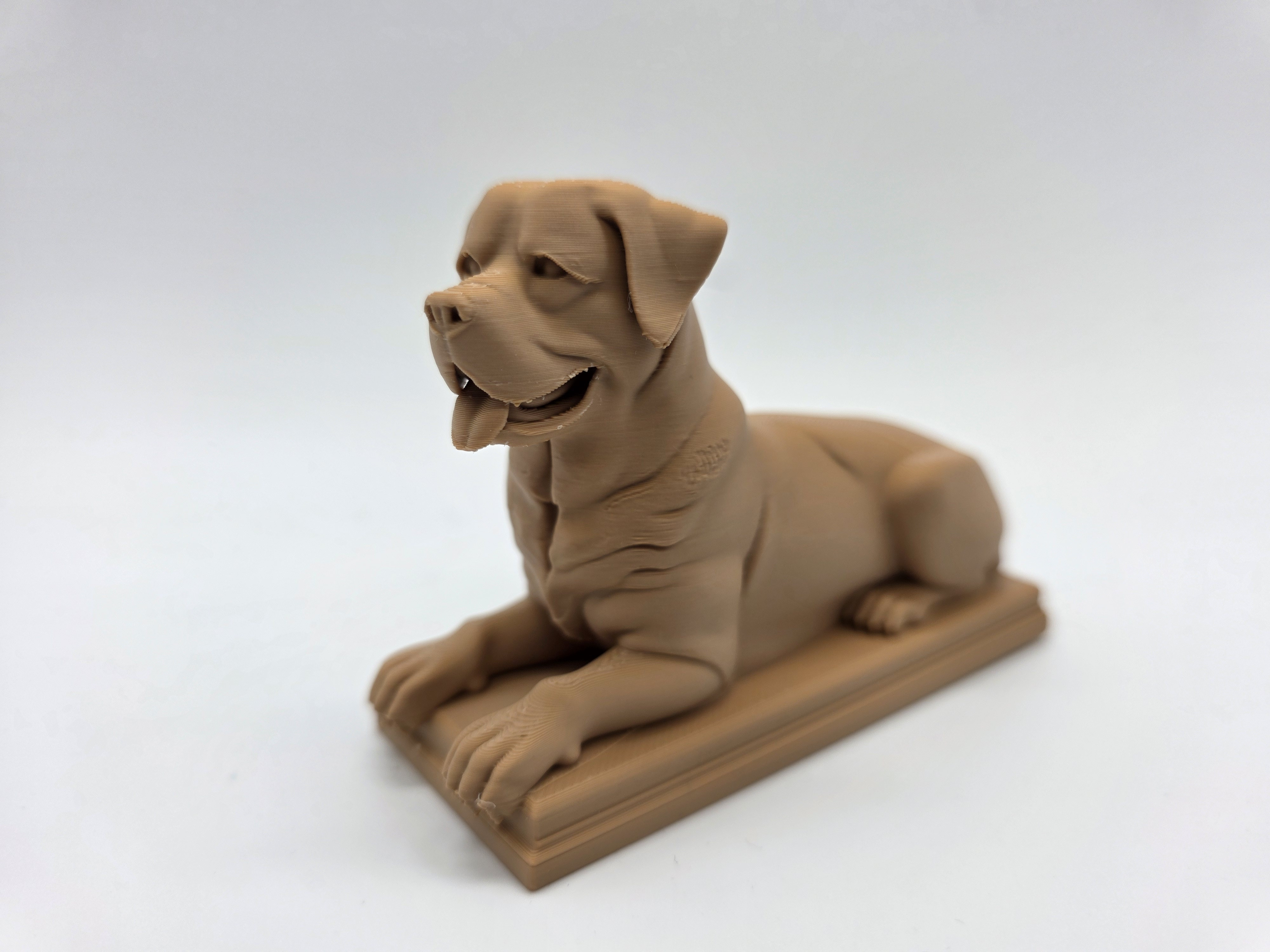 Реалистичная 3D-модель лежащего ротвейлера 🐕🔍 для 3D принтера