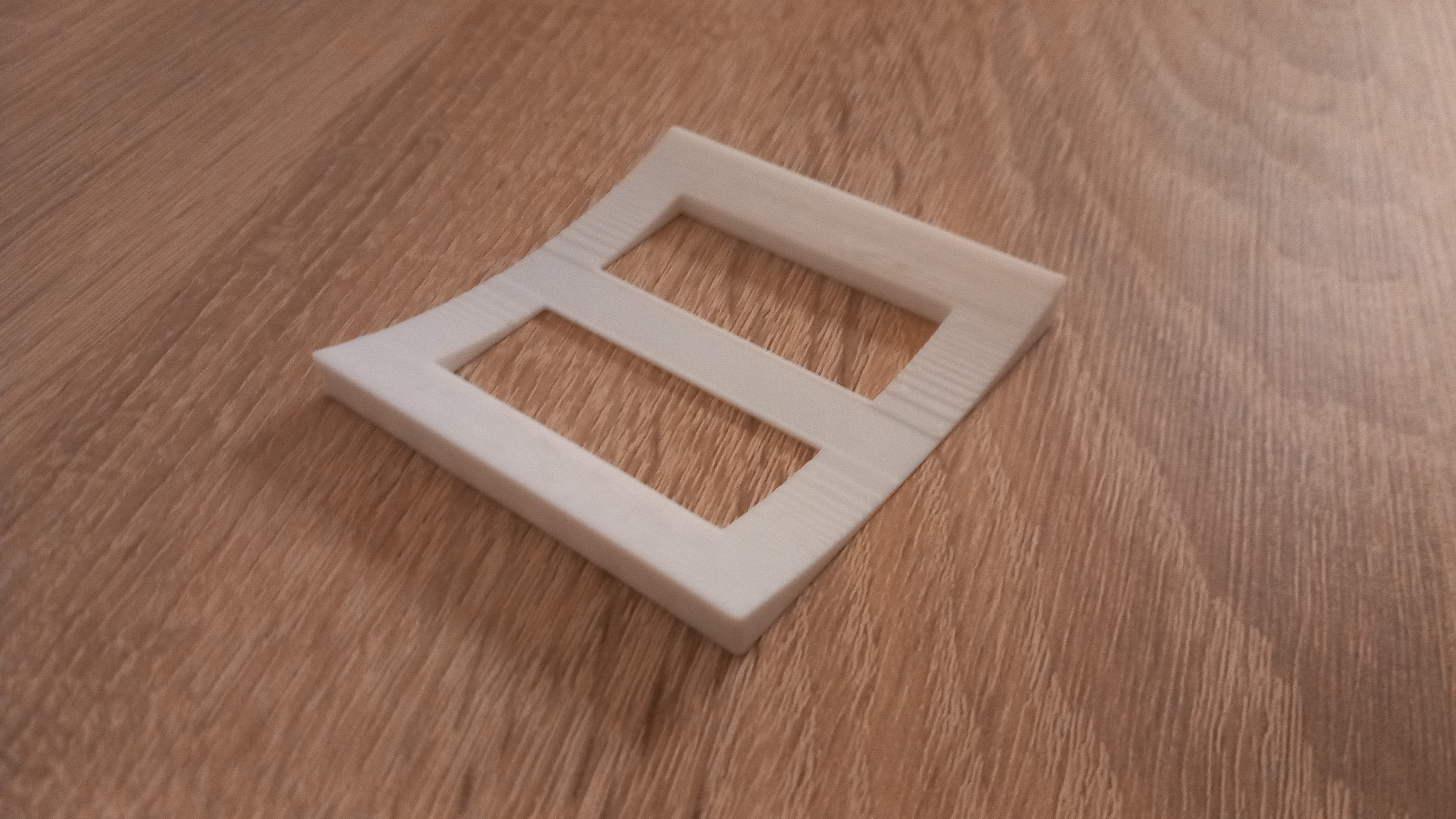 Простой держатель филамента своими руками для 3D принтера