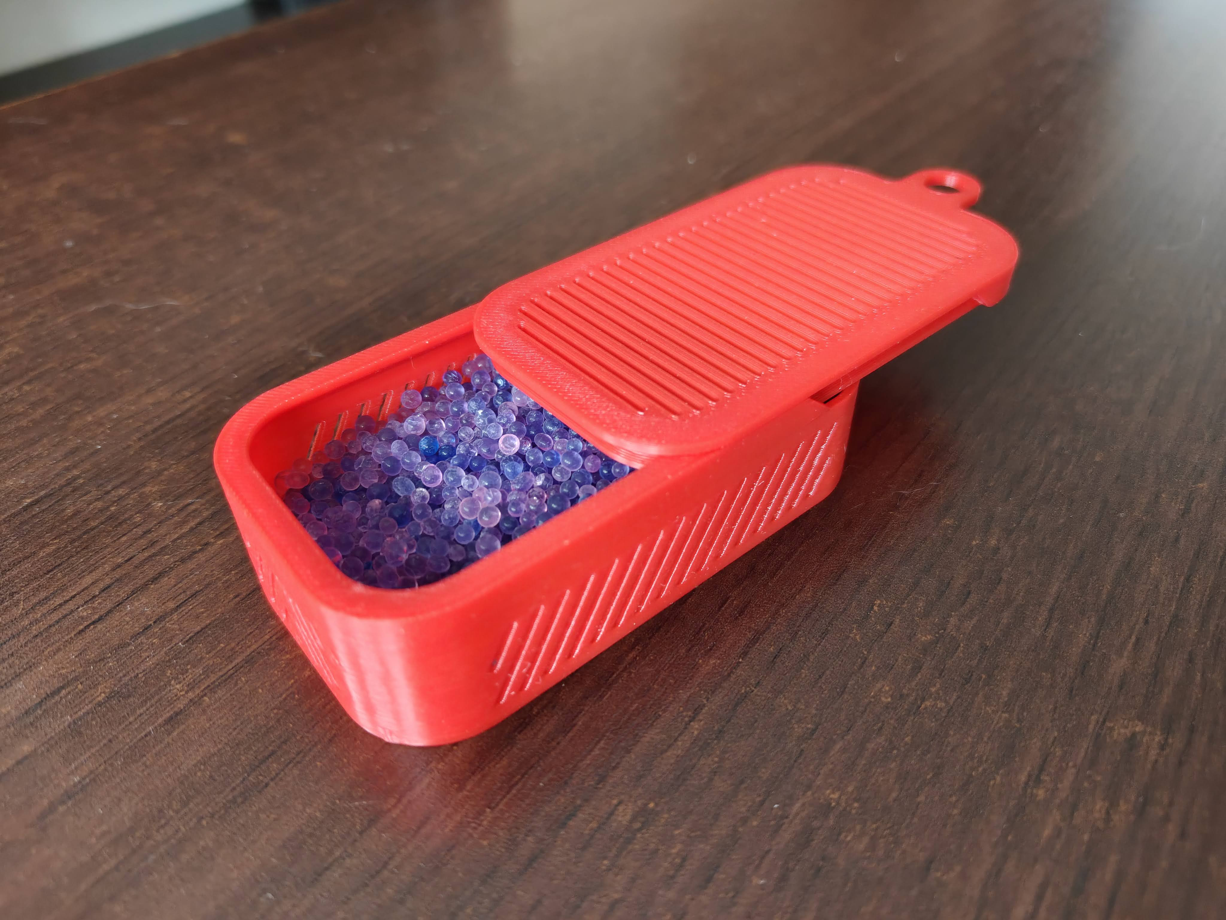 Мини-контейнер для силикагеля с креплением — защити вещи от влаги! для 3D принтера