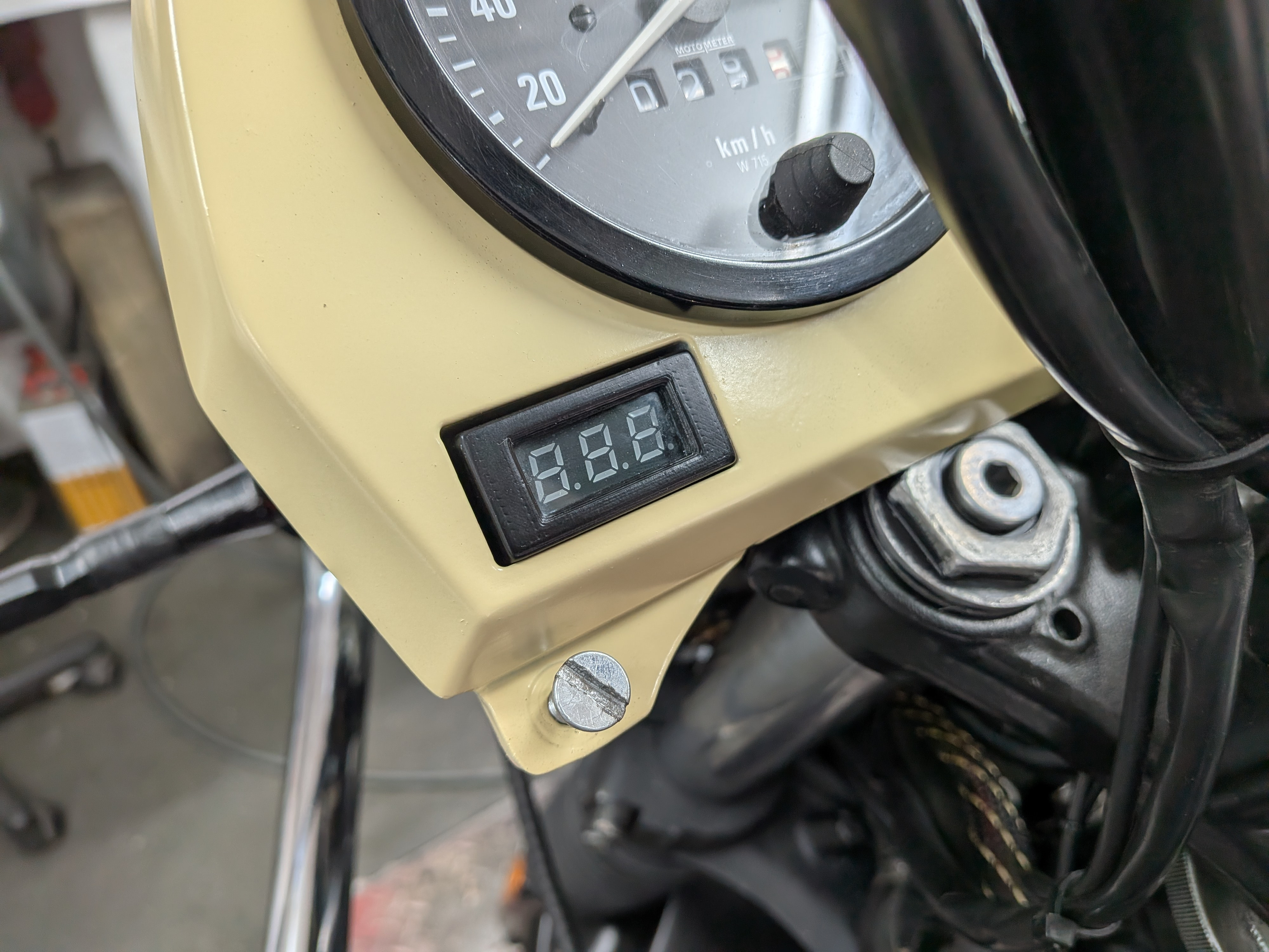 Реалистичная 3D-модель вольтметра BMW R 100/80 GS для 3D принтера