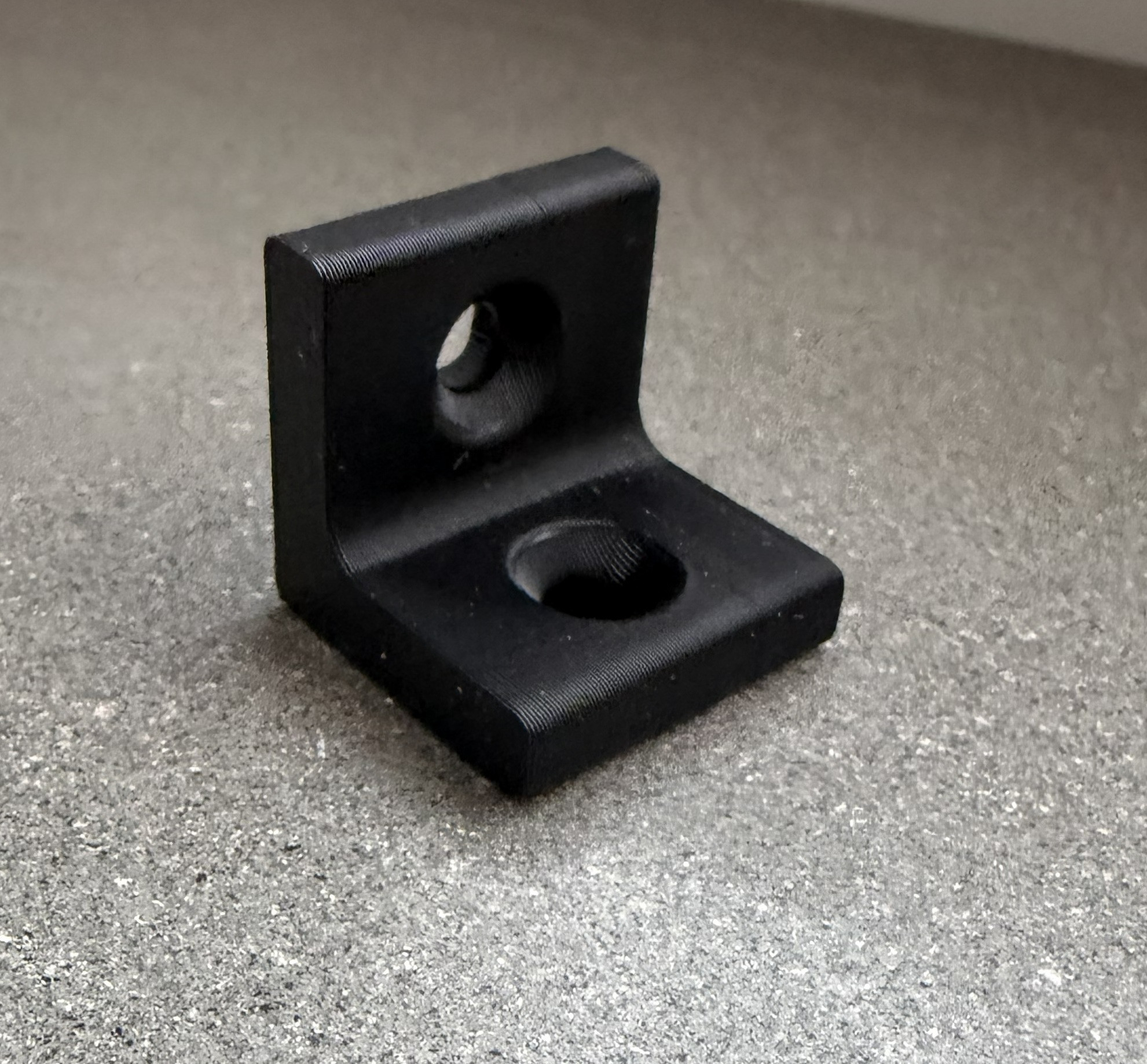 3D Модель I-Typ Aluprofil 2020 Winkel mit M4 Senkkopf ✨ для 3D принтера