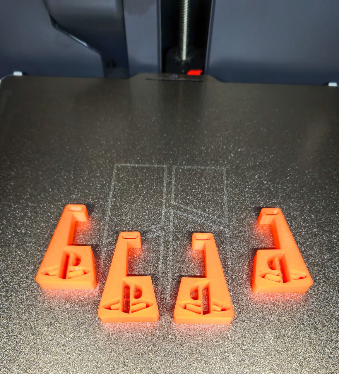 Стильный держатель Stand for PS4 — защита консоли от перегрева для 3D принтера