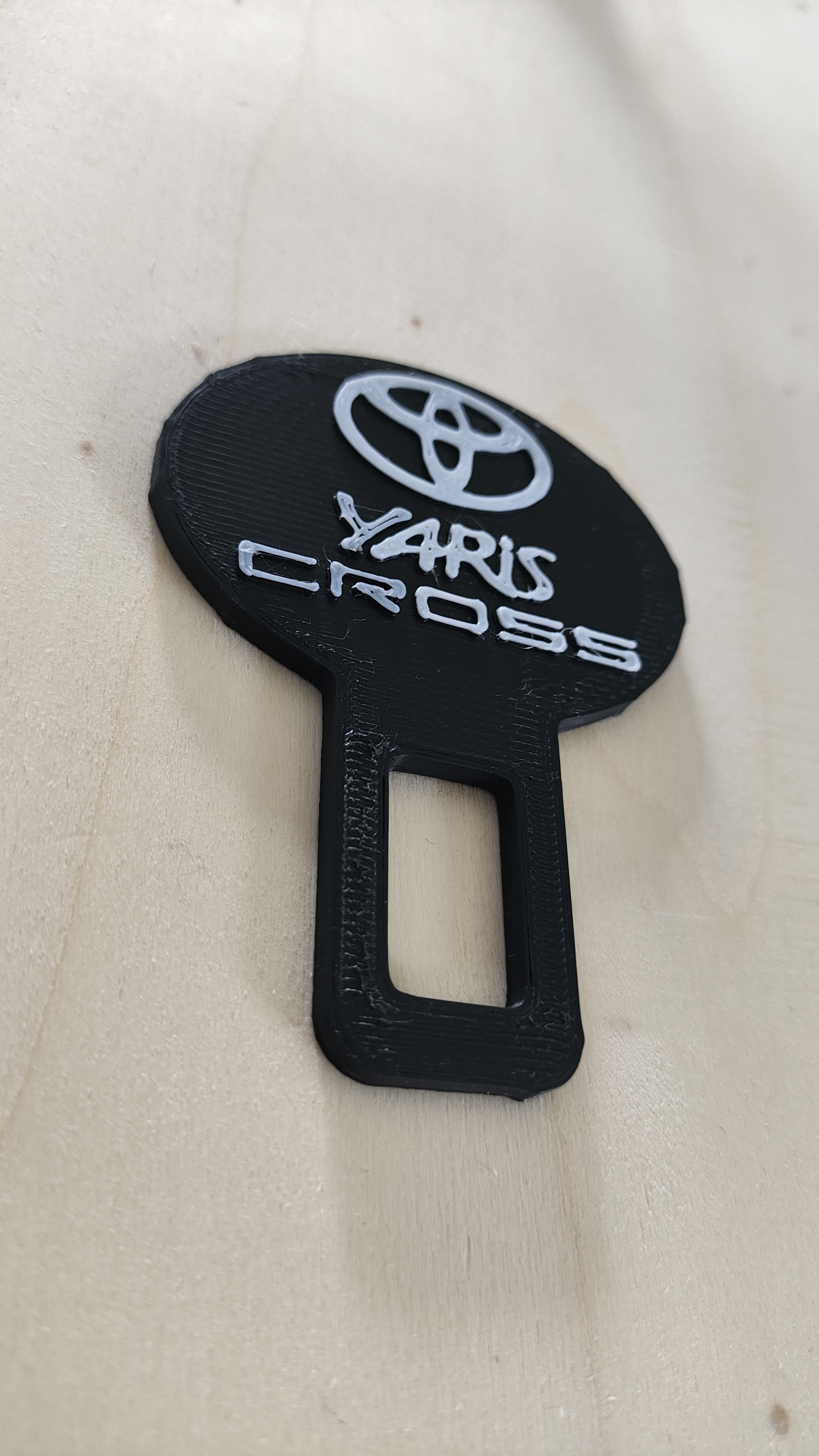 Скачайте бесплатно уникальную 3D-модель замочка ремня Toyota Yaris Cross для 3D принтера