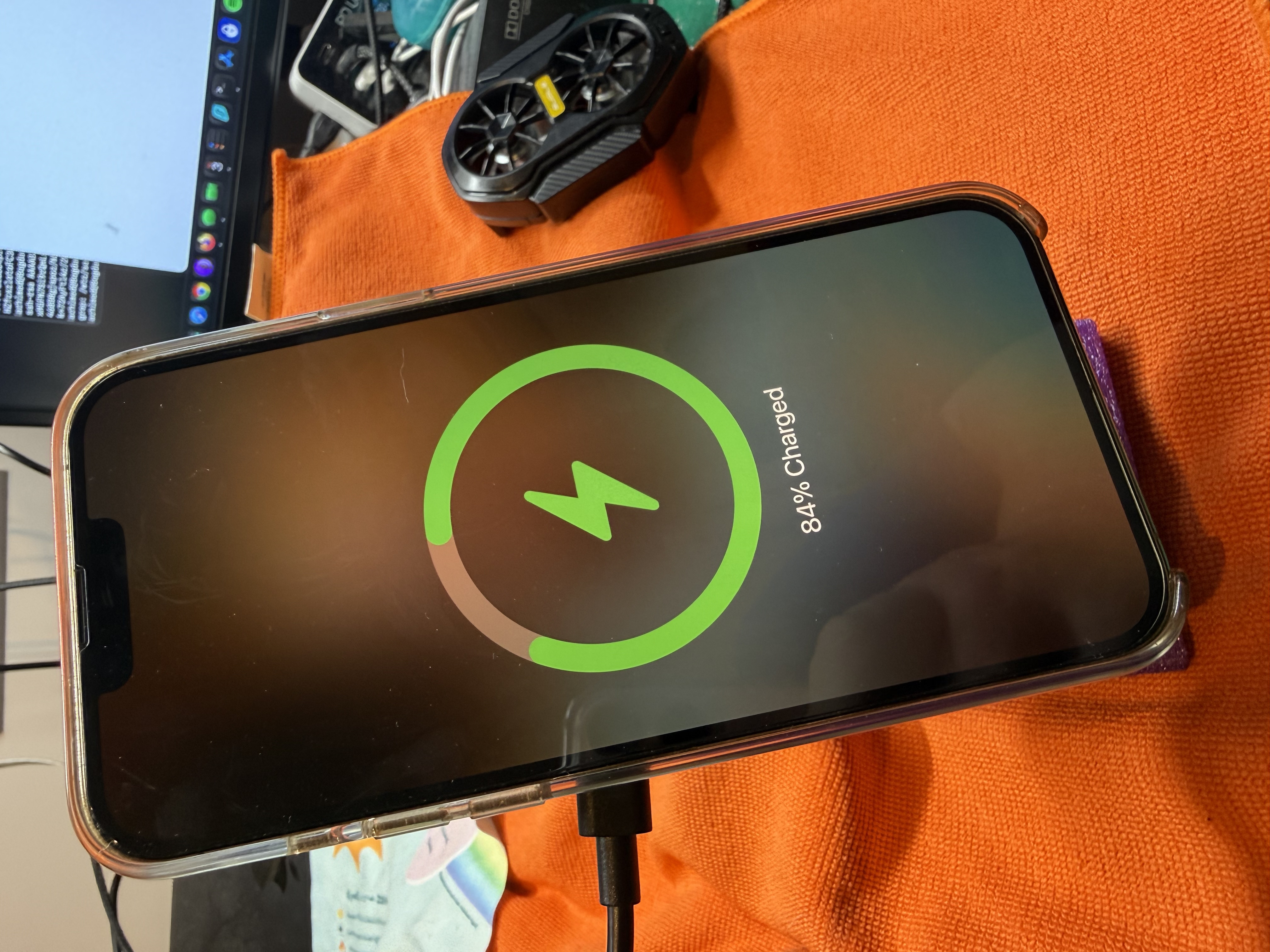 Удобная подставка TORRAS cooling Qi2 — зарядка смартфона стала комфортнее для 3D принтера