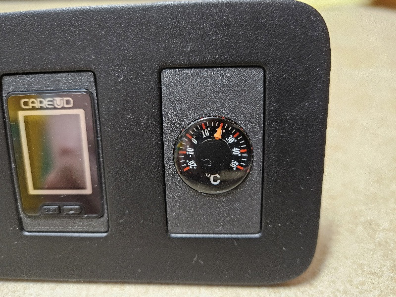 3D-модель Toyota термометр кронштейн — Скачай бесплатно для 3D принтера