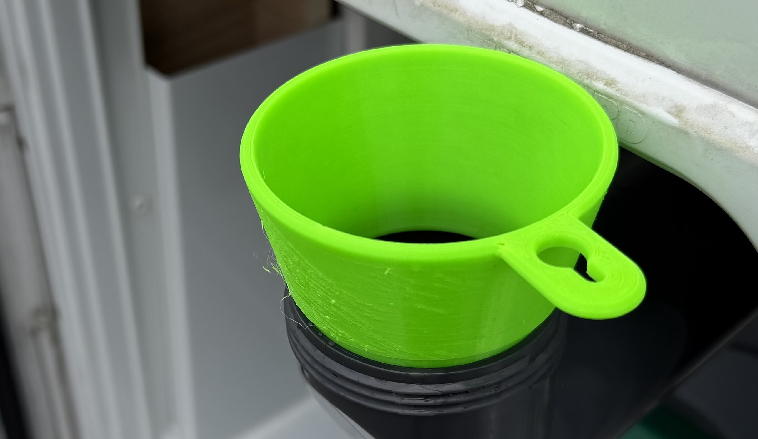 Скачай бесплатную 3D-модель Thetford Funnel/Trichter для 3D принтера