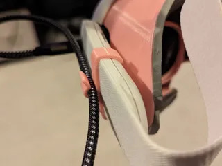 Удобная клипса Quest 3 Cable Clip — держи кабель надежно! для 3D принтера