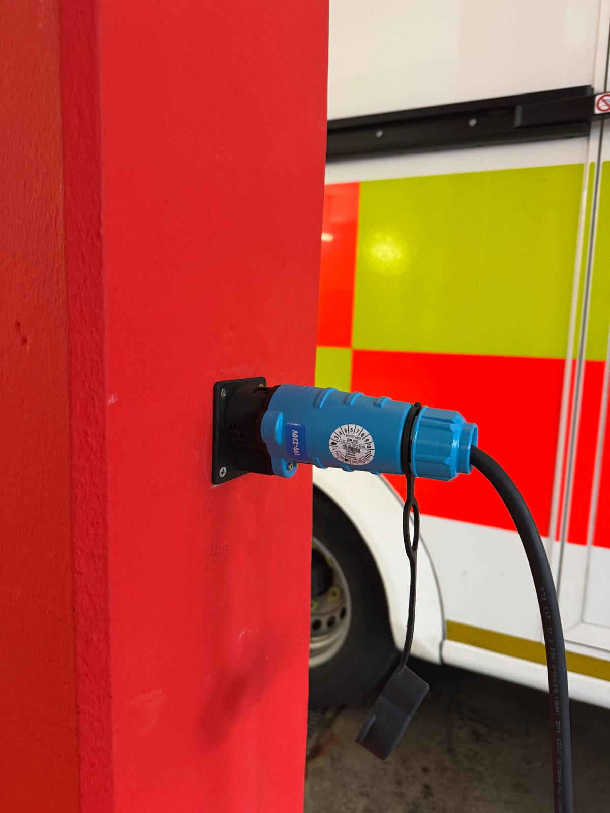 Крепкий держатель Rettbox-S Wandhalterung ✨ 3D-модель для вдохновения дизайна для 3D принтера