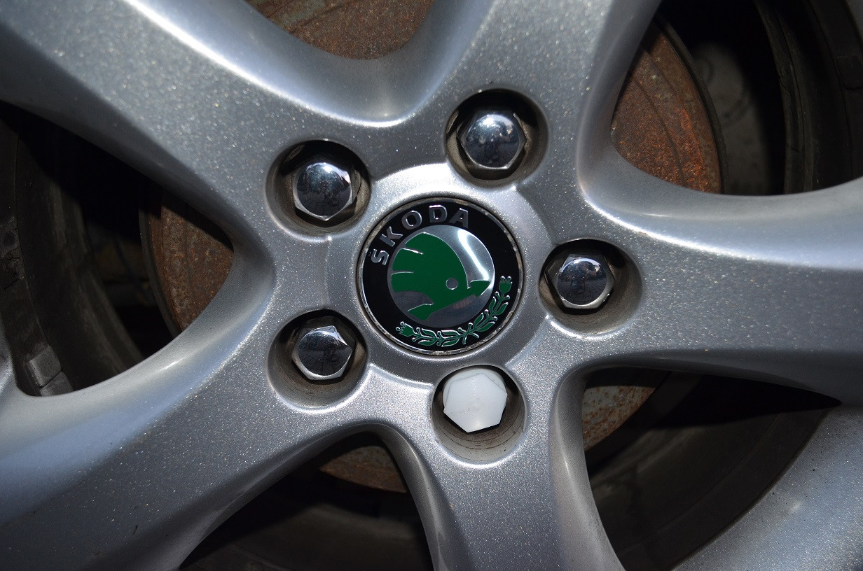 Колёсная гайка Skoda Fabia тип 2 — уникальная деталь автомобиля для 3D принтера