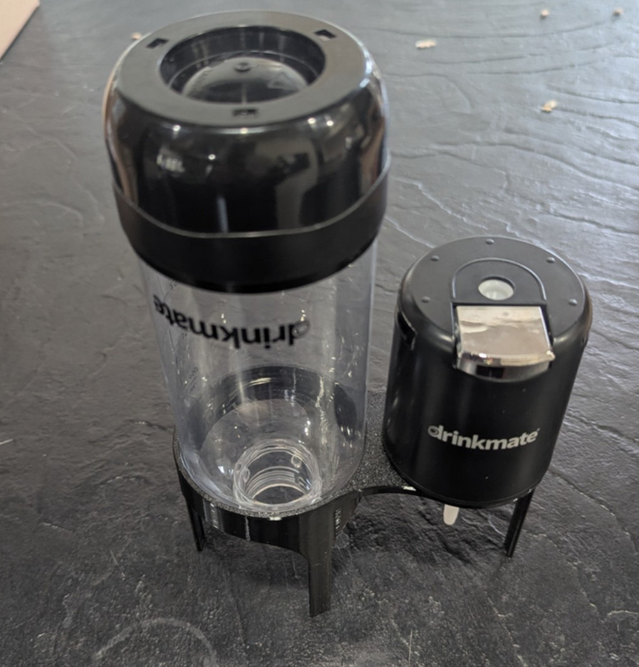 Drinkmate 0.5L Bottle and Fizz Infuser Cap Stand для 3D принтера