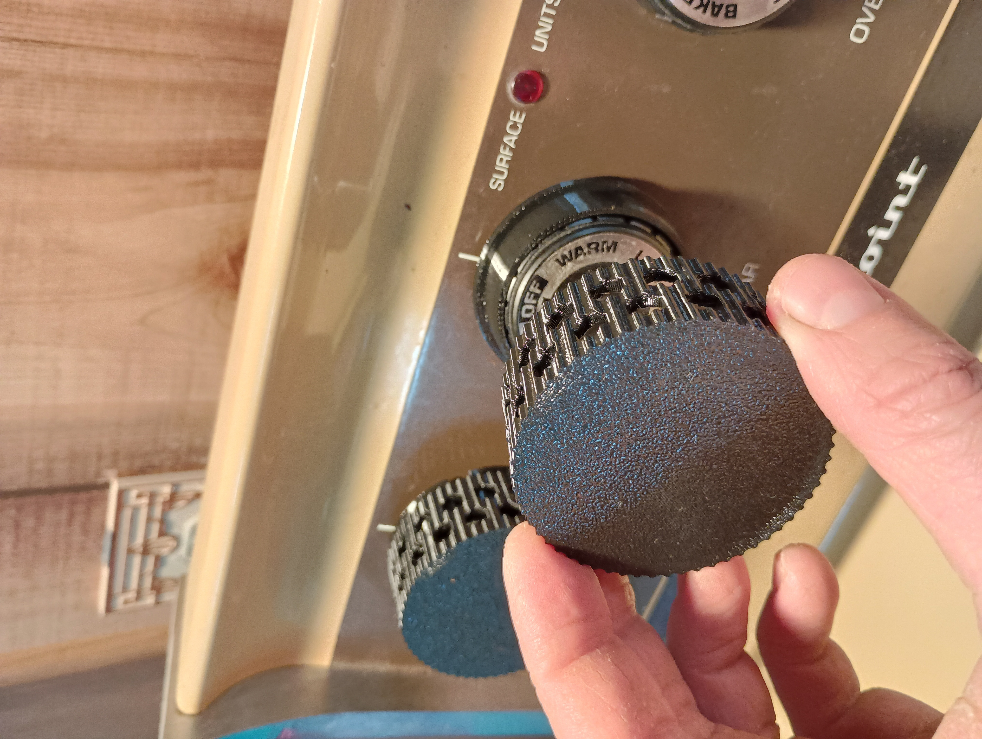 Создай уникальный колпачок ручки плиты с помощью Parametric Stove Knob Cover Generator для 3D принтера