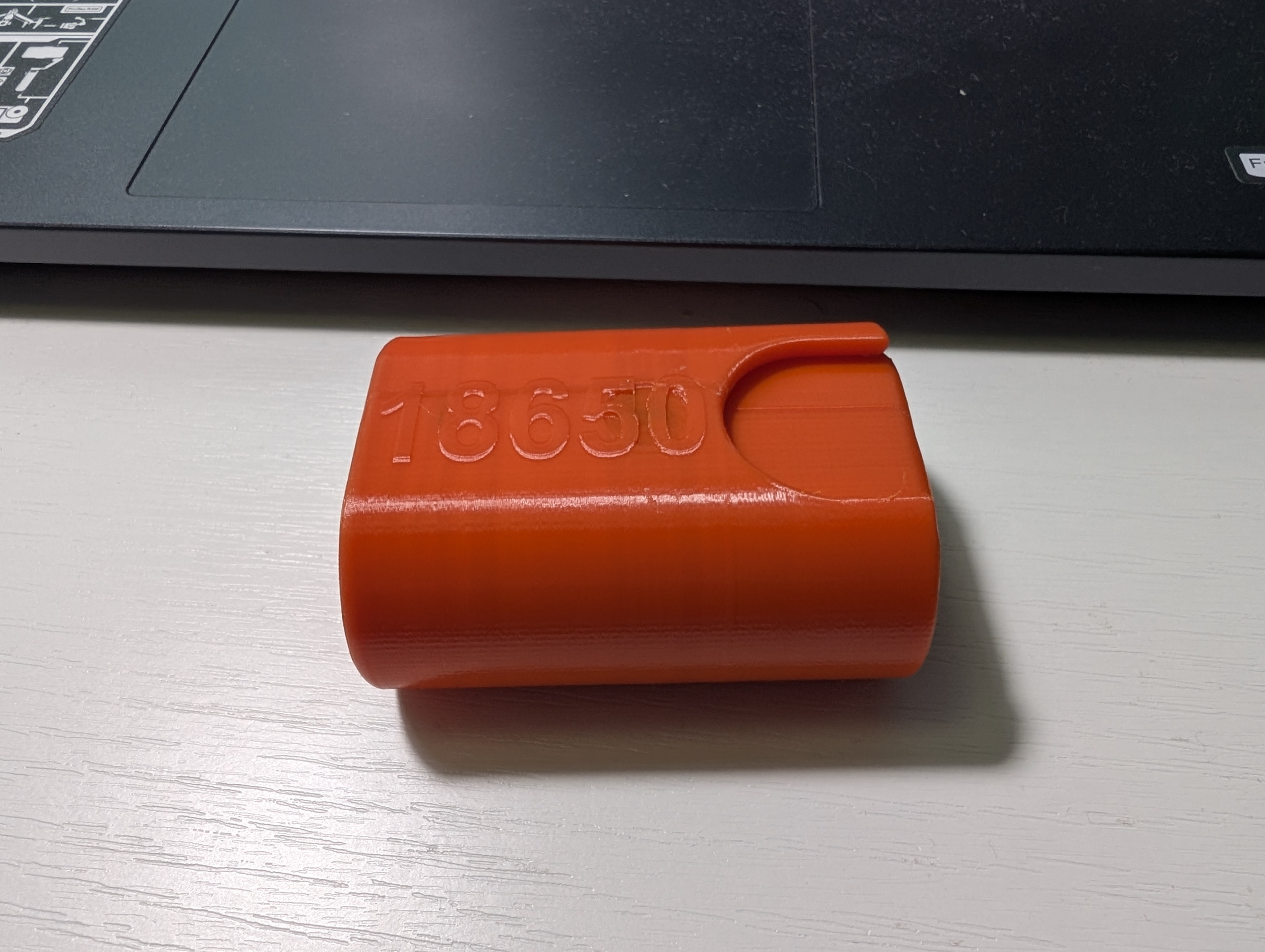 3D-модель коробки для хранения аккумуляторов 18650 ✨ для 3D принтера