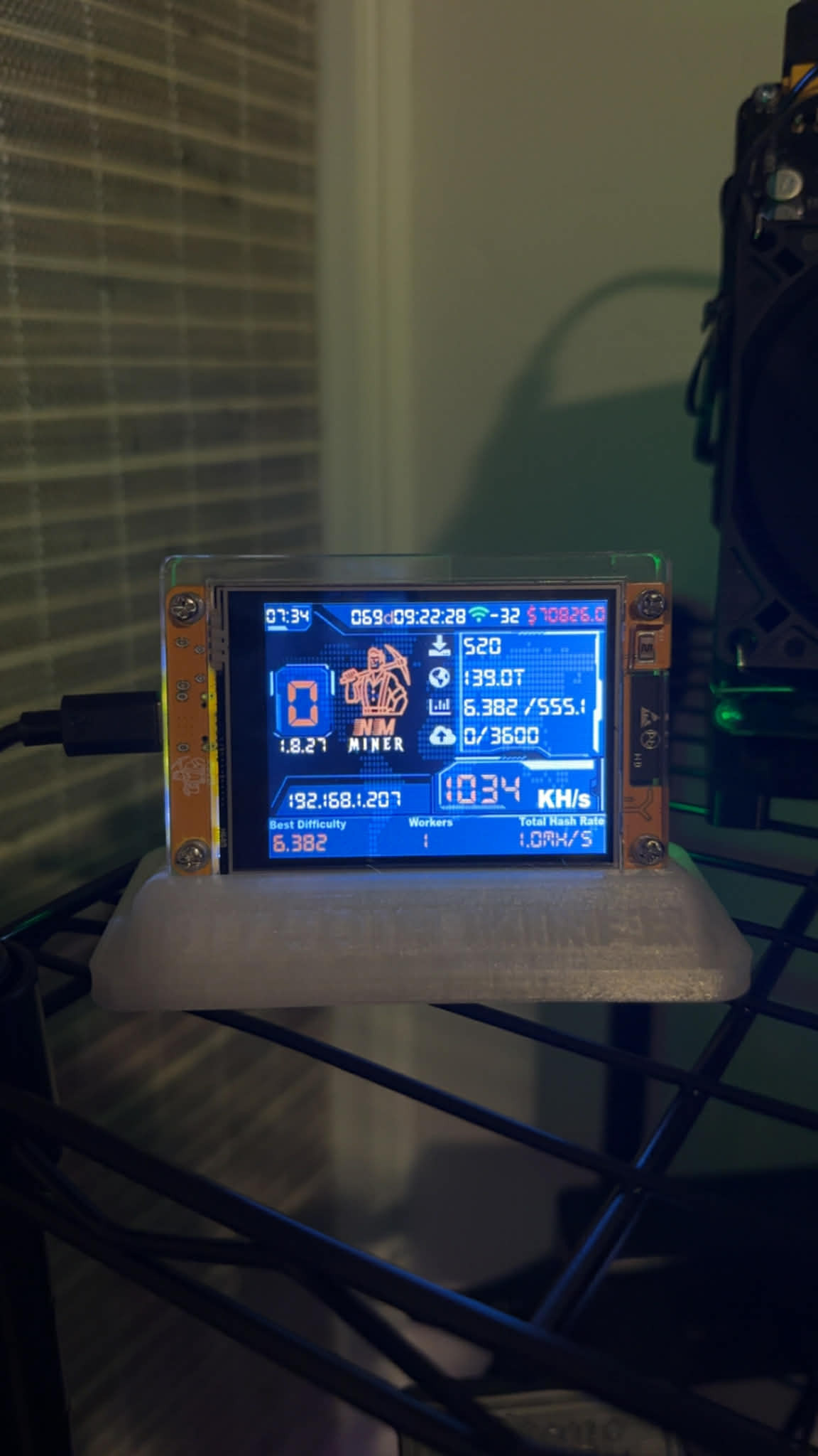 3D Модель NerdMiner ESP32 — идеальная подставка для майнера для 3D принтера
