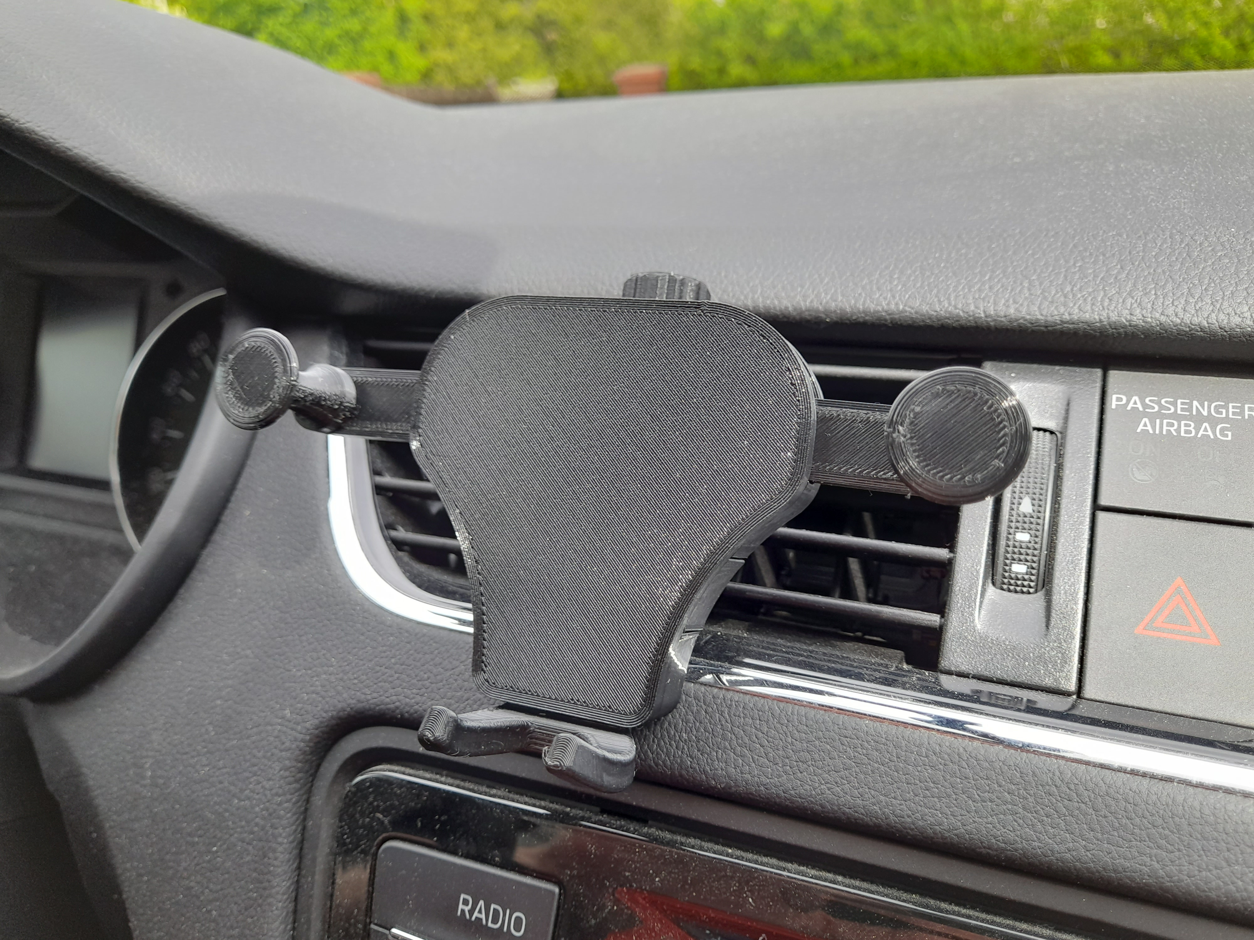 Gravity car phone holder / better clip для 3D принтера