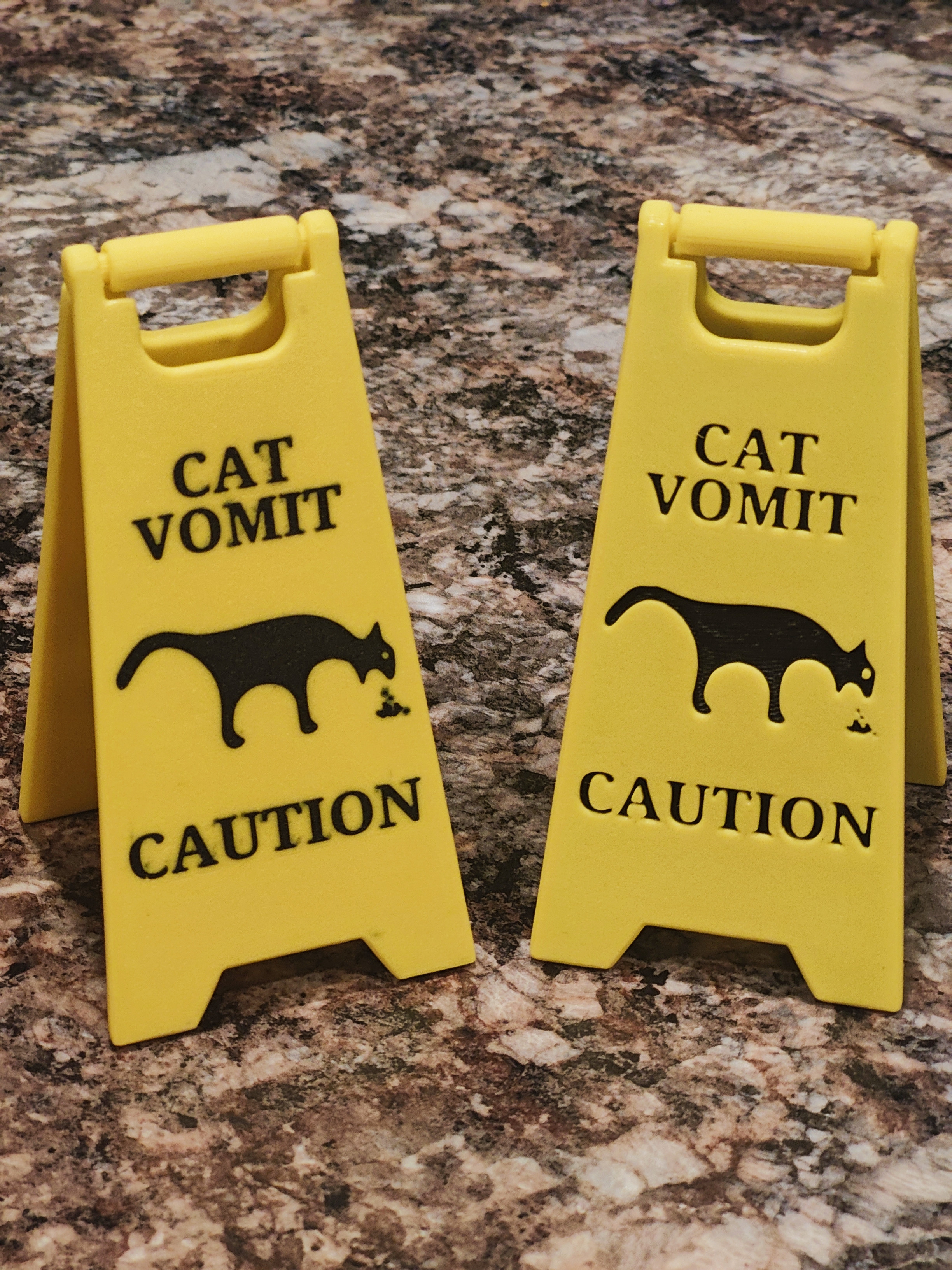 Забавная 3D-модель знака 'Осторожно, кошачья рвота' ✨ для 3D принтера